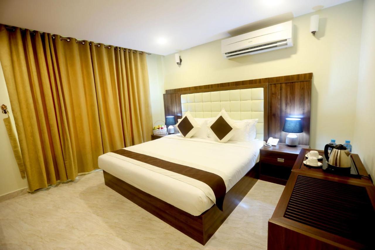 Golden Crown Hotel Alseeb Muscat Exterior photo